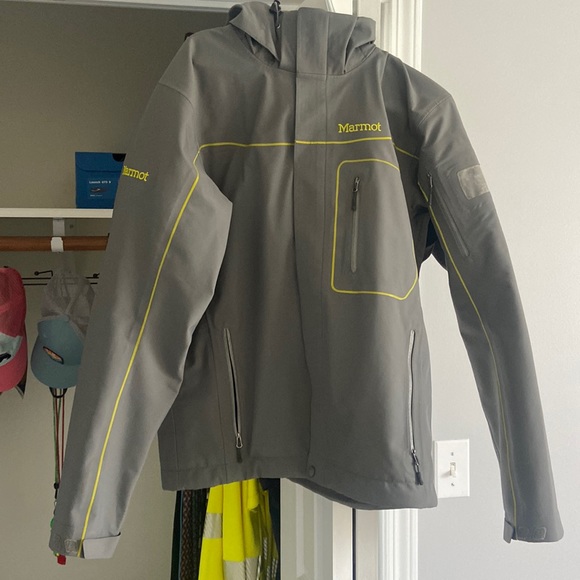 Like new, MARMOT Waterproof Softshell Ski Jacket - Picture 1 of 10